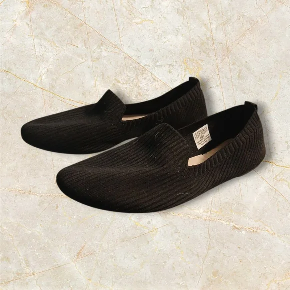 Danskin Black Slip-On Shoes - Picture 2 of 5